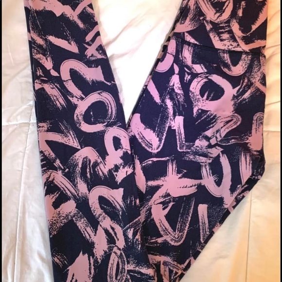 Lululemon sports bra and leggings set!! - Picture 6 of 6